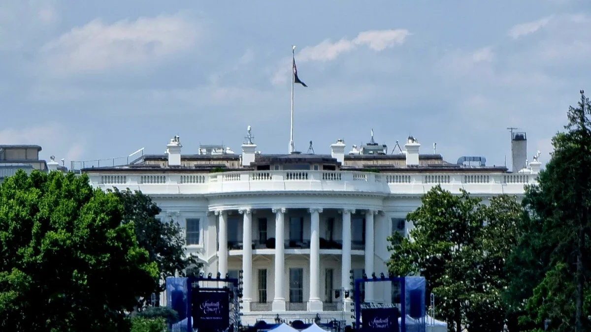 USA beschuldigen Moonshot AI des Technologiediebstahls von Anthropic